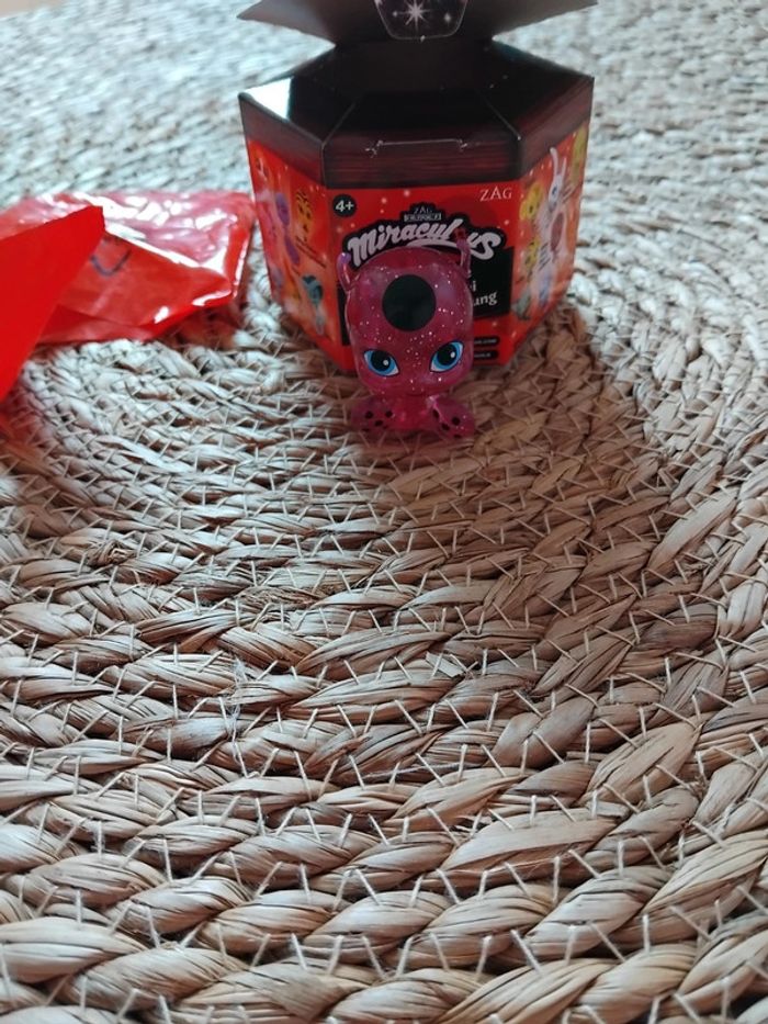 Kwami surprise, tikki à paillettes
