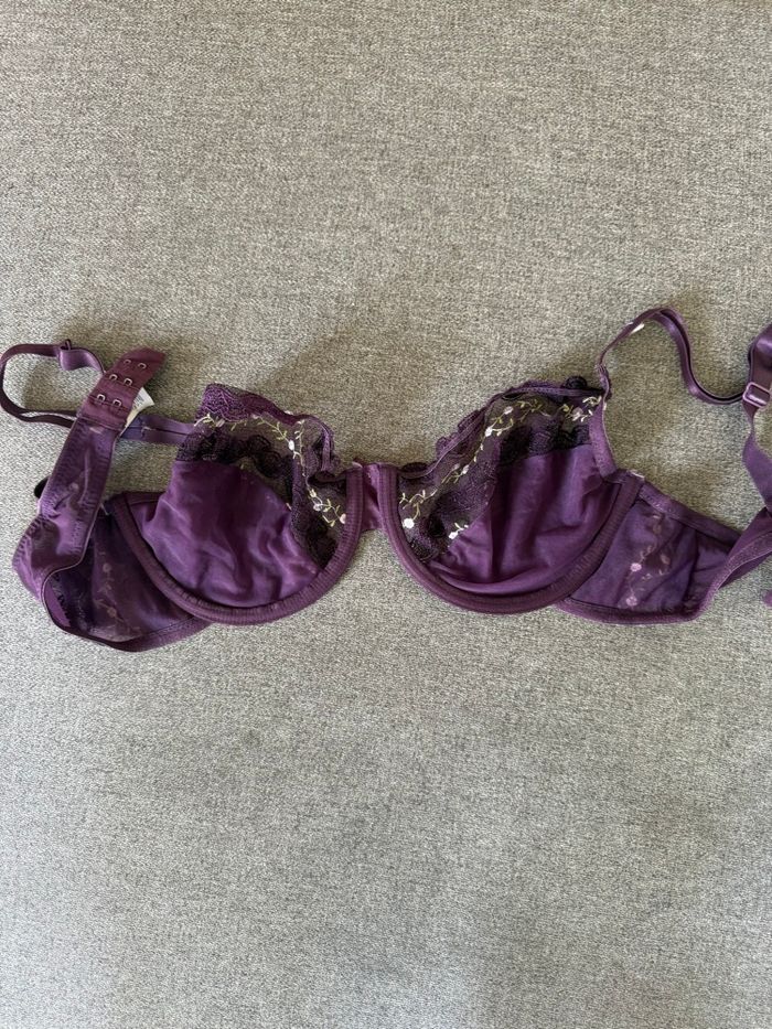 Soutien-gorge Tex Underwear dentelle fleurie violet taille 100C - photo numéro 3