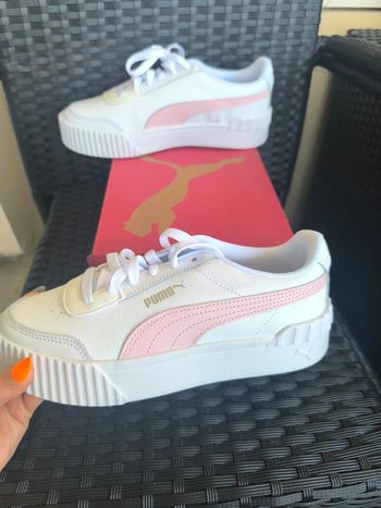 Basket puma, neuve , taille 37.5 , blanche et rose