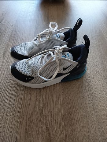 Basket nike air 270