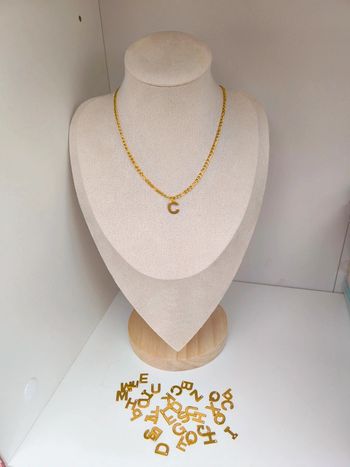 Collier doré avec initiale au choix en acier inoxydable