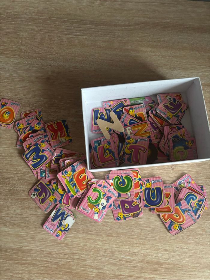 Lot magnet Gervais alphabet pour le frigo - photo numéro 2