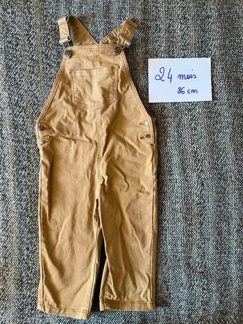 Salopette tape à l’œil