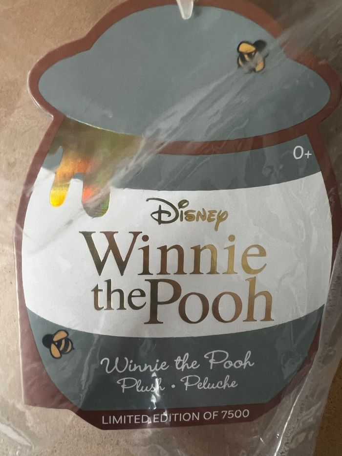 Peluche Winnie L'ourson en Tricot Édition Limitée 7500 Pièces - photo numéro 3