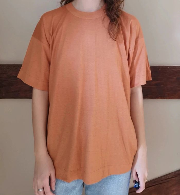 T-shirt marron orangé - photo numéro 2