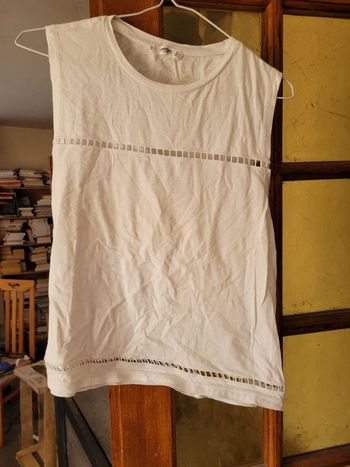 T-shirt sans manches taille L mango