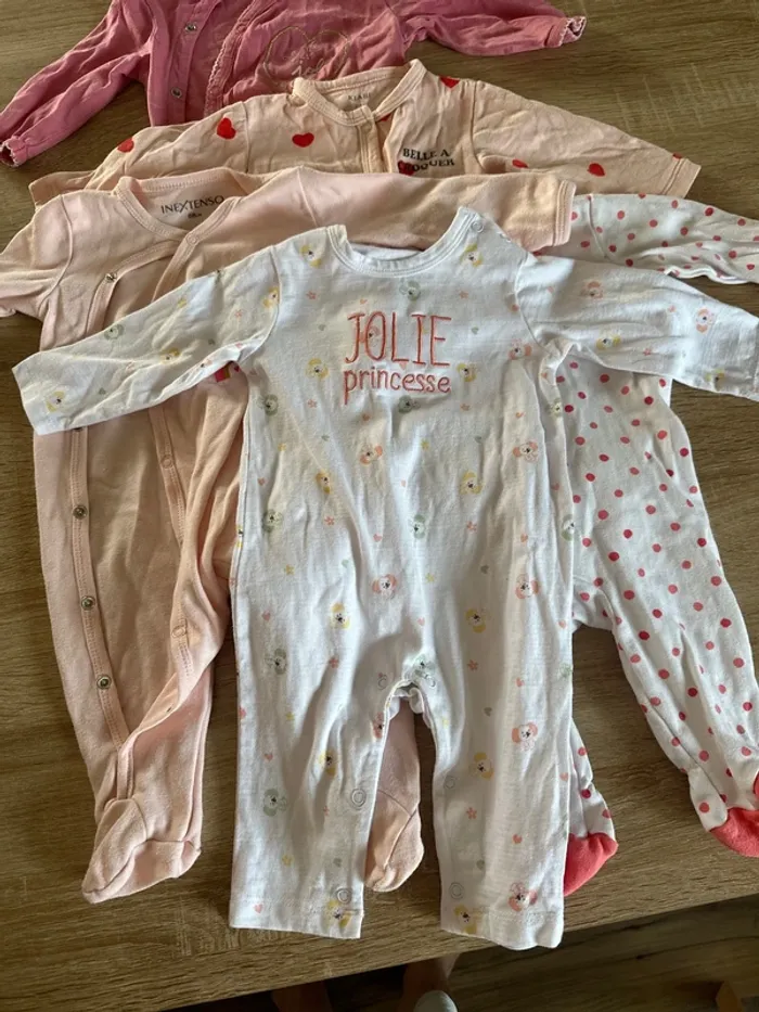 Lot 5 pyjamas 6 mois - photo numéro 7