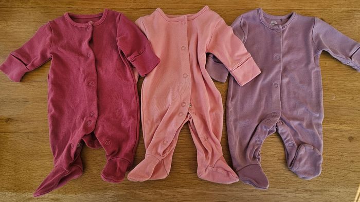 Lot de 3 pyjamas - photo numéro 2