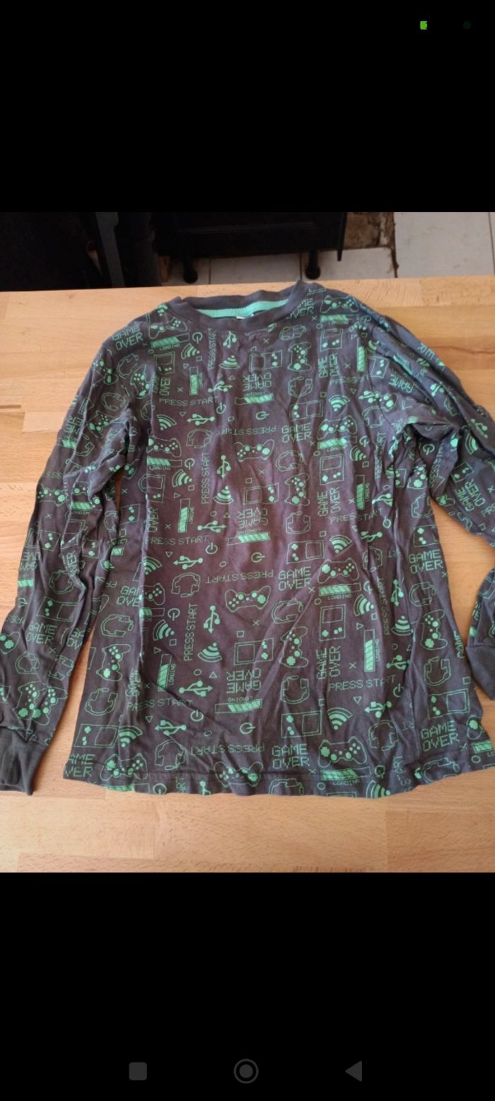 Haut de pyjama