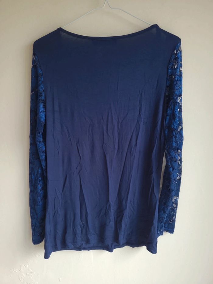 👚Tee-shirt manches dentelles taille M👚 - photo numéro 2