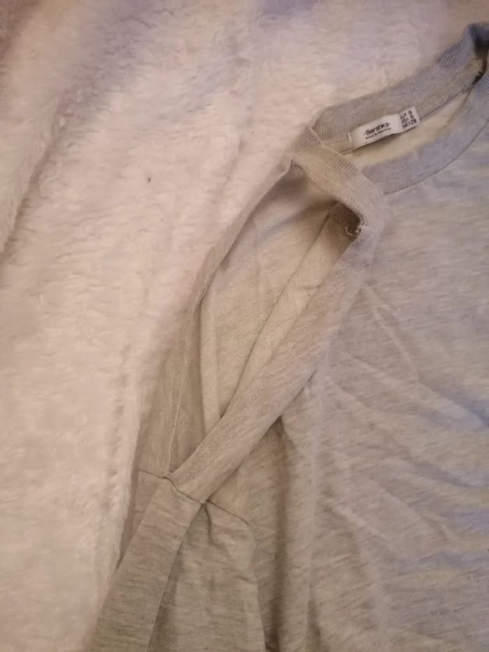 Pull épaule dénudé - photo numéro 3