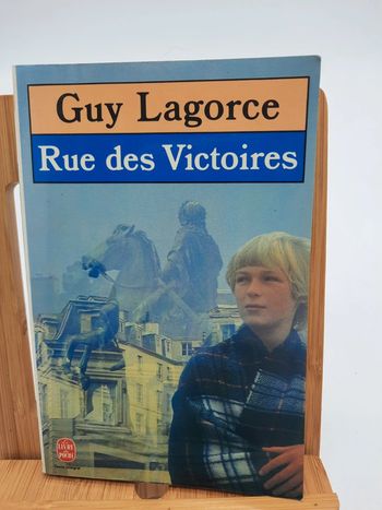 Guy Lagorce, Rue des victoires