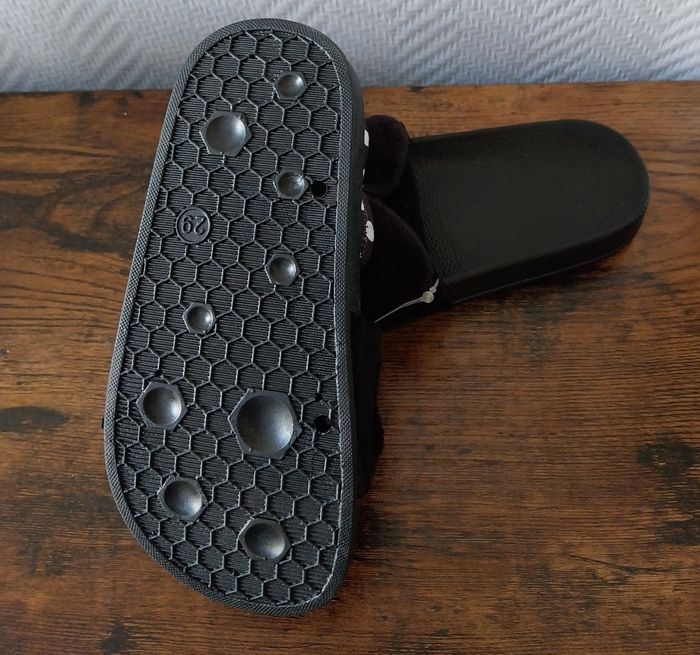 Claquettes Minnie 29. - photo numéro 2