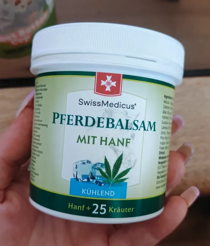 Baume du cheval effet frais au Chanvre / Pferdebalsam mit Hanf - photo numéro 2