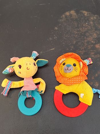 Lots de deux hochets-anneaux de dentition Lilliputiens