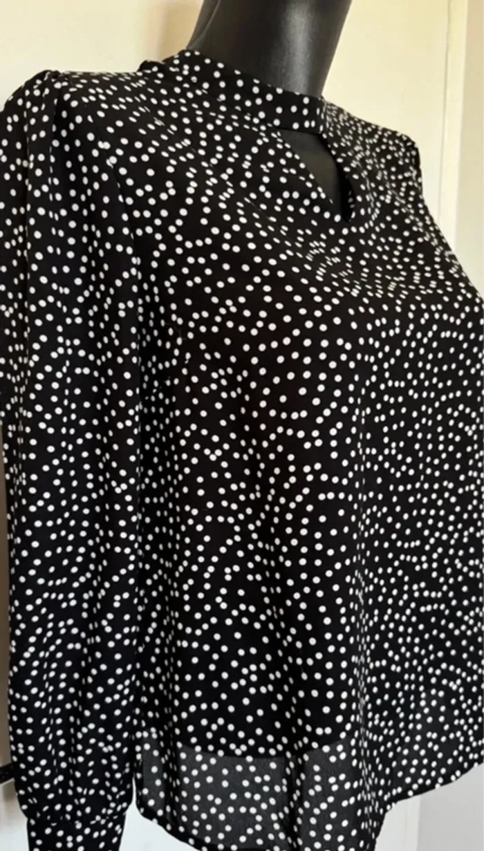 Chemise blouse à pois très bon état 40 - photo numéro 3