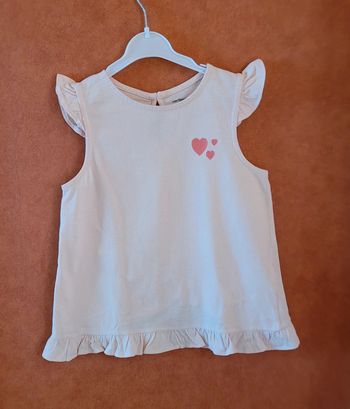 T-shirt/ debardeur/ chemise