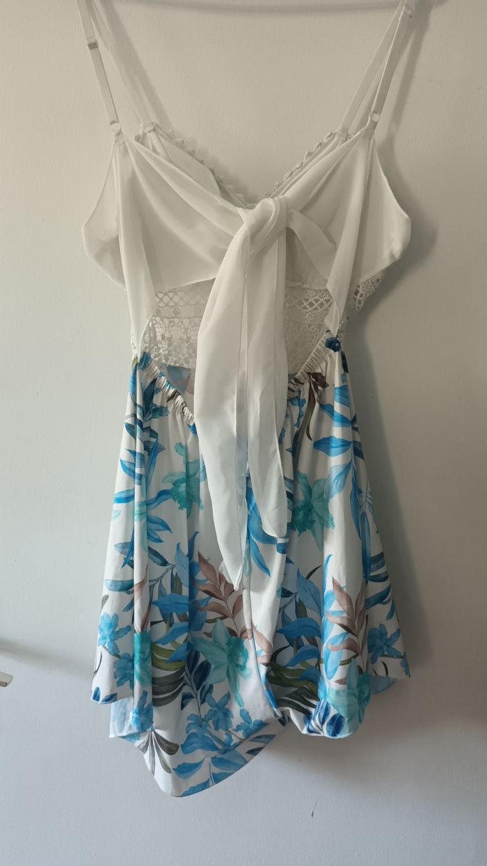 Combi short d'été bleu, dos nu - photo numéro 2