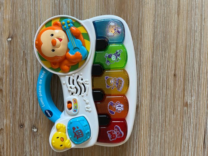 Piano lumineux VTech - Lumi piano de Noé - photo numéro 3
