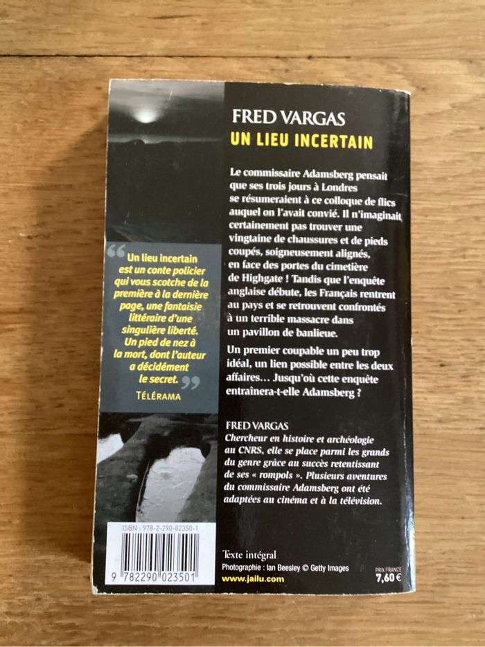 Livre « un lieu incertain » Fred Vargas - photo numéro 2