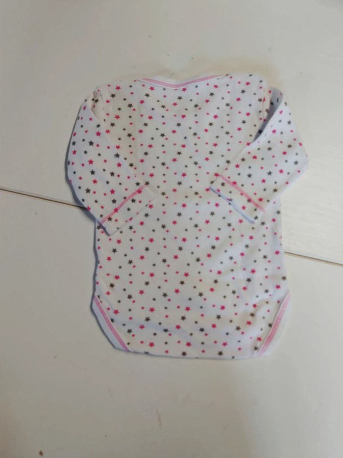 Body 1-3mois - photo numéro 2