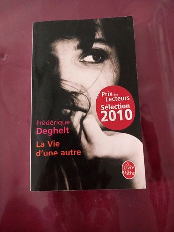 Livre de poche la vie d'une autre