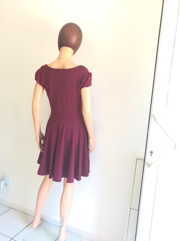 🌹🌸 Magnifique Robe neuve prune  jamais portée boohoo🌸🌹 - photo numéro 2