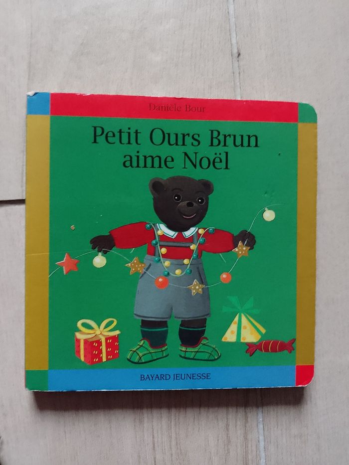 Petit Ours 🐻 Brun  aime Noël 🌲 - photo numéro 3