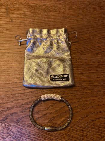 Bracelet avec fermeture à aimant