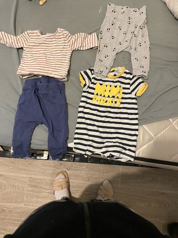 Lots de vêtement bebe