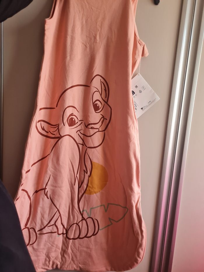 Gigoteuse neuve disney