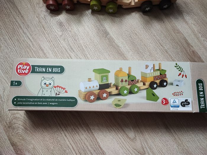 Train en bois (modulable) - photo numéro 3
