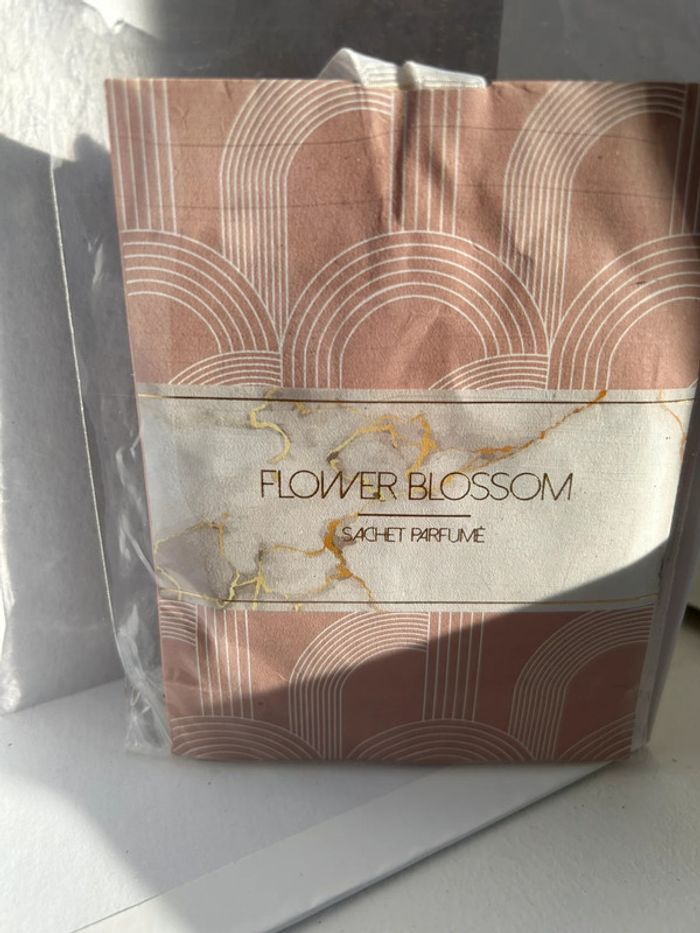 Sachet parfumé maison du monde Flower - photo numéro 3