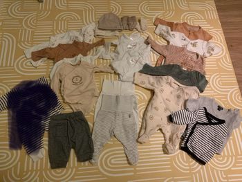 Lot vêtements naissance /0 mois/50cm