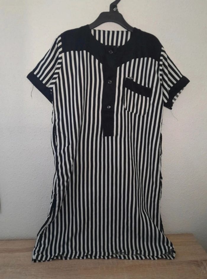 Qamis taille 4 ans 💞