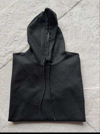 Sweat noir à capuche unisexe - Taille M- Très bon état