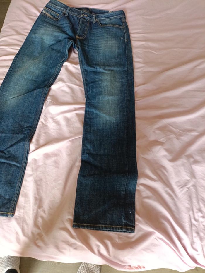 Jean Diesel taille 31 34 neuf jamais porté - photo numéro 3