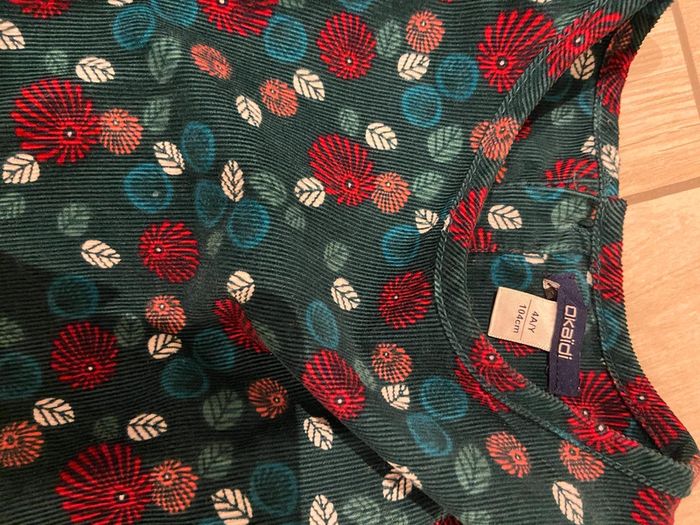 Robe velours Okaïdi 4 ans très peu portée - photo numéro 3