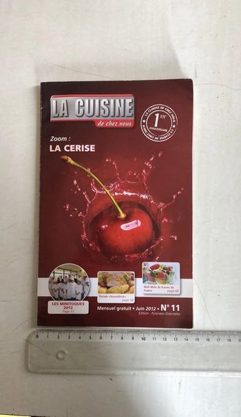 Livre La cuisine de chez nous - Zoom : La cerise - Etc.