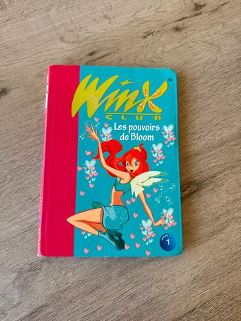 Livre Winx club les pouvoirs de bloom