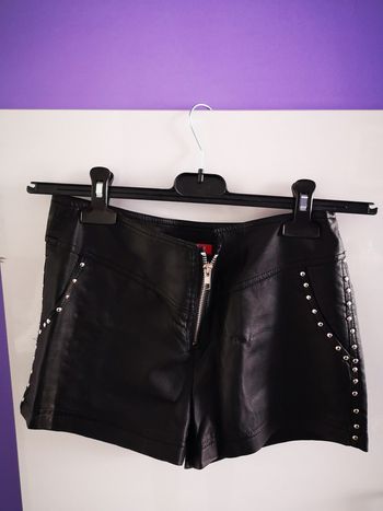 Short simili