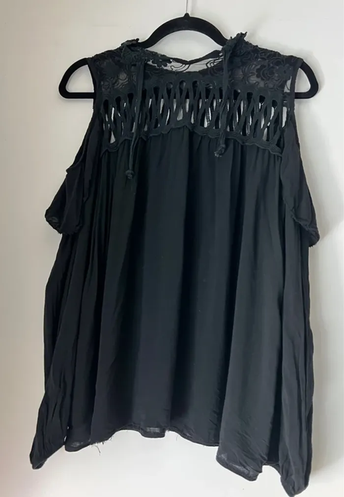 Blouse Noire Épaules Dénudées - photo numéro 5