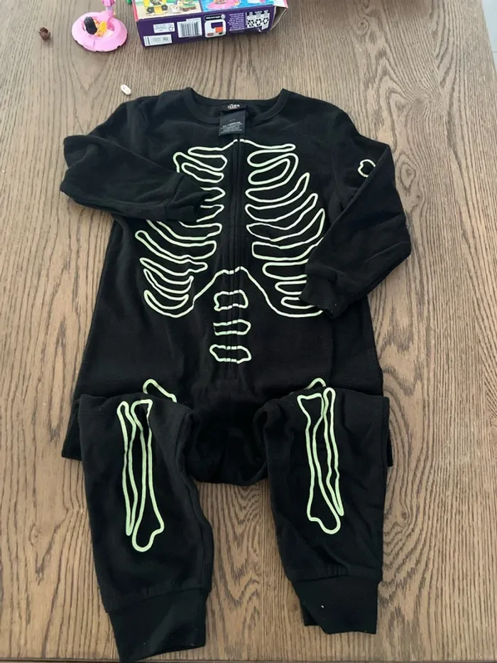Pyjama squelette 3 ans