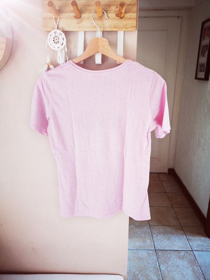 Tee shirt rose lovely day - photo numéro 2