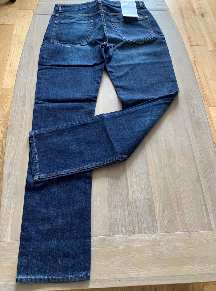 JEAN ELEVEN PARIS - photo numéro 2