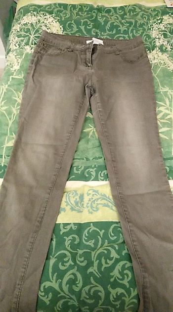 Jean léger gris Camaïeu taille 40