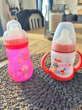 Lot 2 biberons d’eau bébé