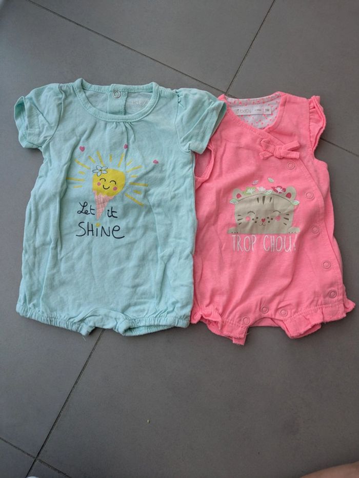 Lot 6 barboteuses 1 mois - photo numéro 2