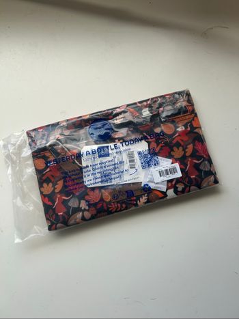 Pochette Cabaia x Mugluck