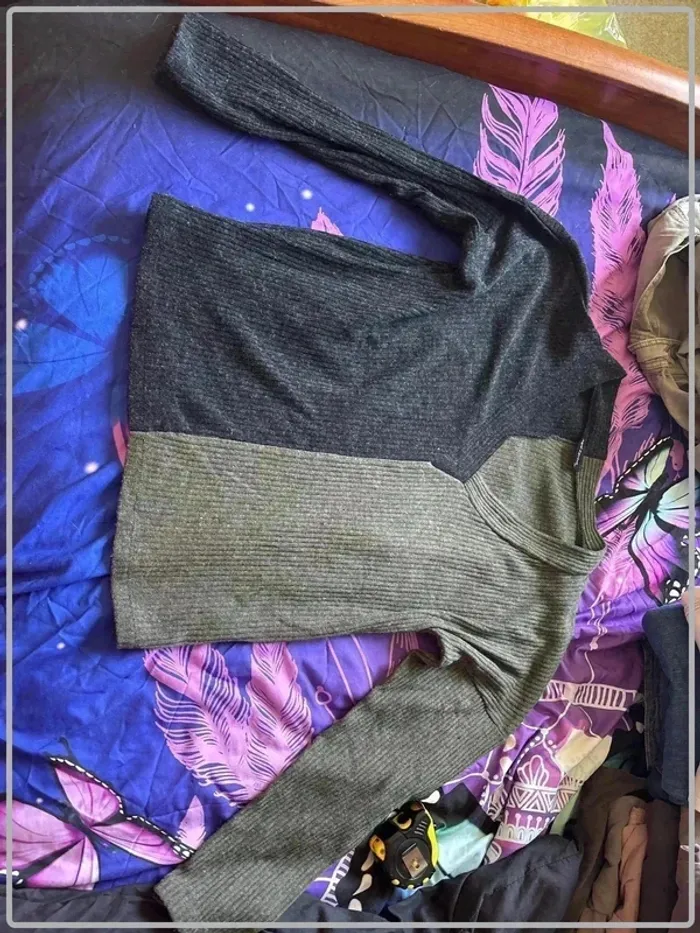 Pull fin taille 42 bi colore marque new laviva - photo numéro 2